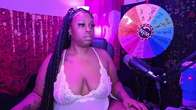 Snapshot of cheriserozequeen chatting on 05.23.26 cheriserozequeen online show from 05.23.26