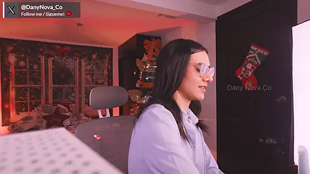Snapshot of DanyNova_Co chatting on 12.07.24 DanyNova Co online show from 12.07.24