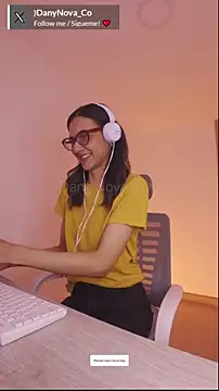 Snapshot of DanyNova_Co chatting on 03.15.25 DanyNova Co online show from 03.15.25