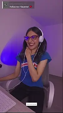 Snapshot of DanyNova_Co chatting on 03.20.25 DanyNova Co online show from 03.20.25