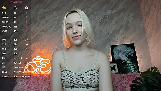 Snapshot of cheryl_mason chatting on 02.07.26 cheryl mason online show from 02.07.26