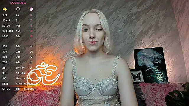 Snapshot of cheryl_mason chatting on 02.19.26 cheryl mason online show from 02.19.26