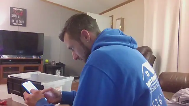 HungStud4You online show from 01.08.25