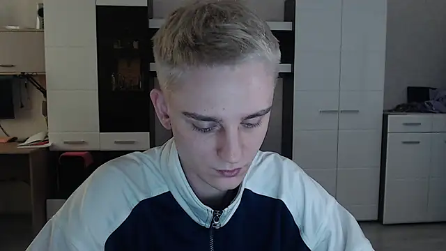 angryzan online show from 02.19.25