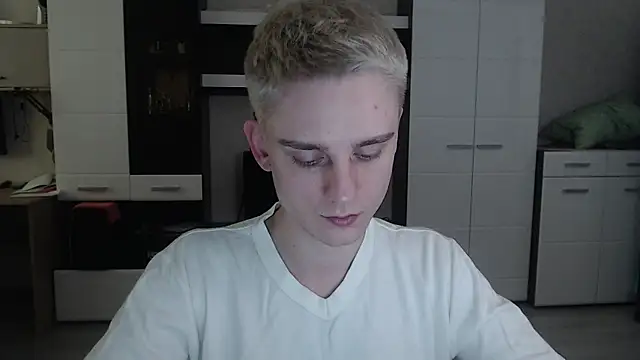 angryzan online show from 02.21.25