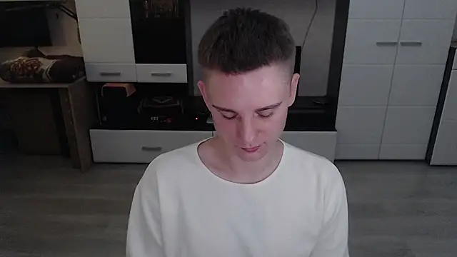 angryzan online show from 10.06.25