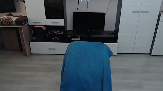 angryzan online show from 10.08.25