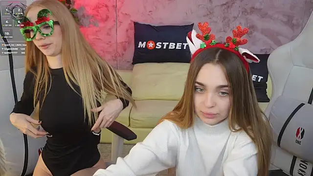 Snapshot of Lana_Pulse chatting on 12.12.24 Lana Pulse online show from 12.12.24