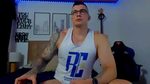 seancarreraa online show from 11.06.25