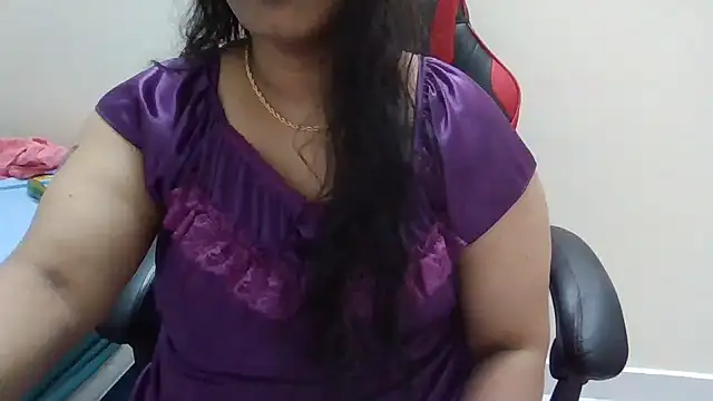 Snapshot of Mystic-Anu chatting on 12.05.24 Mystic-Anu online show from 12.05.24