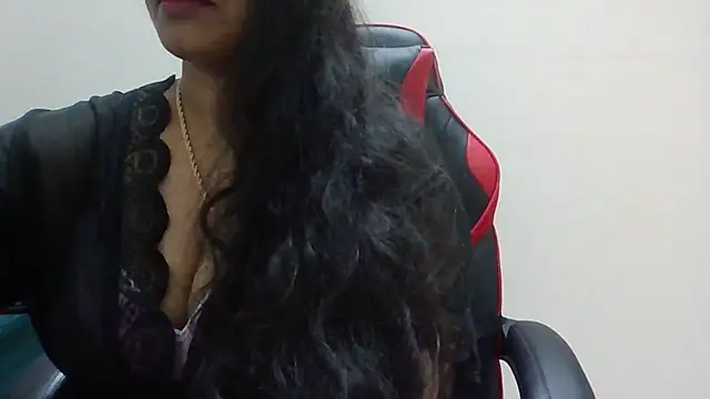 Snapshot of Mystic-Anu chatting on 12.06.24 Mystic-Anu online show from 12.06.24