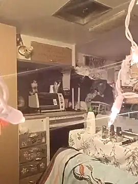 whitetrashdirtyslut online show from 03.29.26