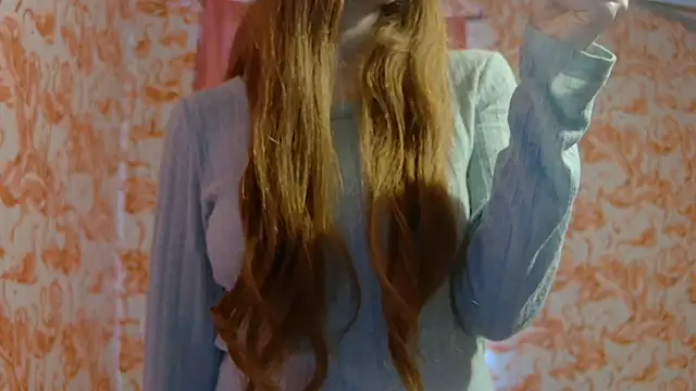 Snapshot of strawberrysmoothie chatting on 02.14.26 strawberrysmoothie online show from 02.14.26