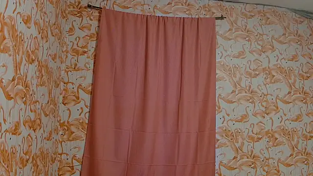 Snapshot of strawberrysmoothie chatting on 02.18.26 strawberrysmoothie online show from 02.18.26