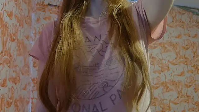 Snapshot of strawberrysmoothie chatting on 03.09.26 strawberrysmoothie online show from 03.09.26