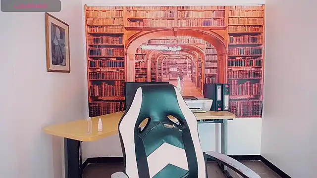 khiara moretti online show from 02.03.25