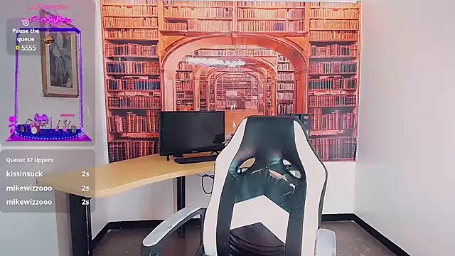 khiara moretti online show from 02.06.25