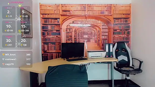 khiara moretti online show from 03.17.25