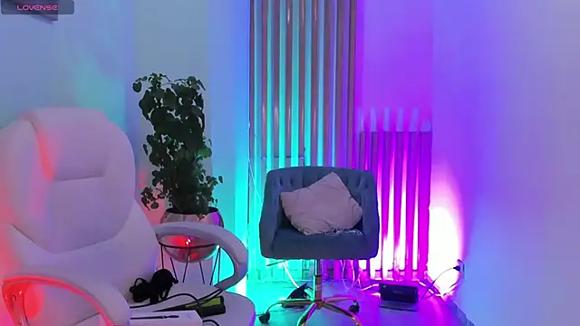 Agathaargent  online show from 12.17.24