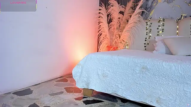 Agathaargent  online show from 01.11.26