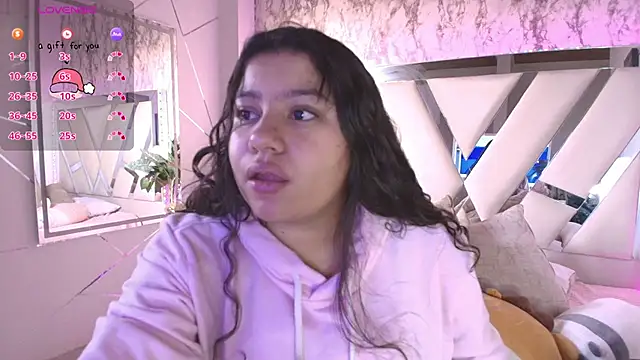 Miaa Smiith1 online show from 12.13.24