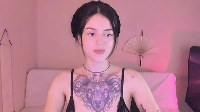 Snapshot of phoenix_xx chatting on 04.12.26 phoenix xx online show from 04.12.26