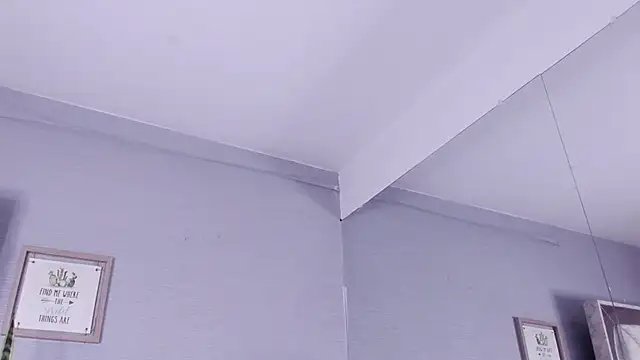 Sara Greey online show from 03.04.25