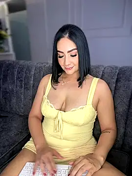 GabriellaFerrer online show from 09.15.25