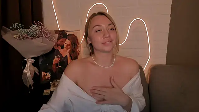 DanielaWisse online show from 12.19.24