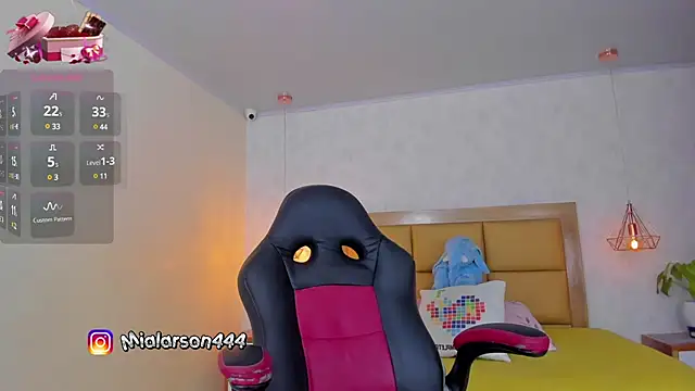 LARSONMIA online show from 02.19.25