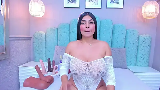 Snapshot of Sara_Vanegas chatting on 02.25.25 Sara Vanegas online show from 02.25.25