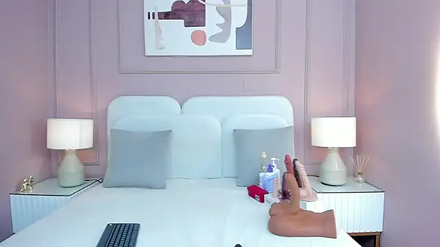 Snapshot of Sara_Vanegas chatting on 09.27.25 Sara Vanegas online show from 09.27.25