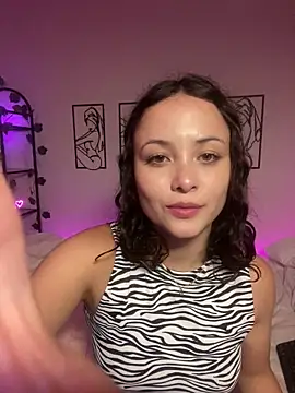 Megan Rodrigo online show from 01.27.25