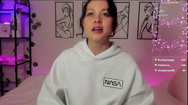 Megan Rodrigo online show from 02.17.25