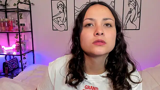 Megan Rodrigo online show from 09.23.25