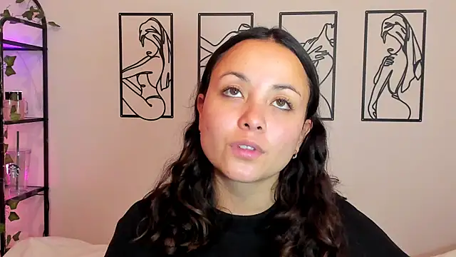 Megan Rodrigo online show from 09.24.25