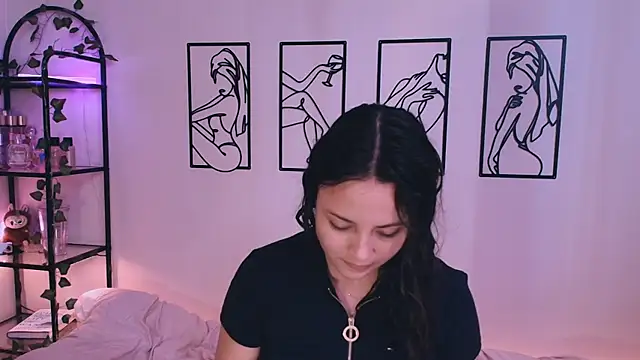 Megan Rodrigo online show from 10.17.25