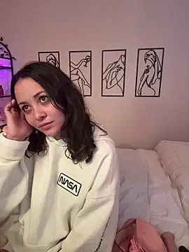 Megan Rodrigo online show from 11.24.25