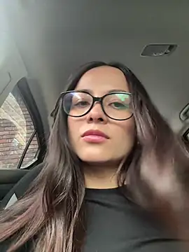 Megan Rodrigo online show from 04.16.26