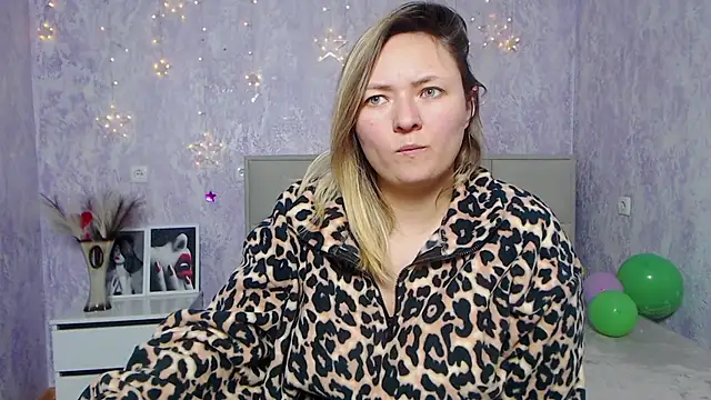 SallyVerda online show from 01.17.25