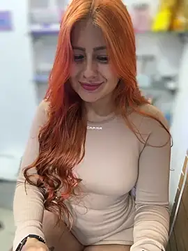 Amber Martins  online show from 11.05.25