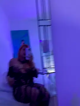 Amber Martins  online show from 11.15.25