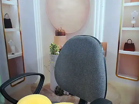 Snapshot of Love_bug15 chatting on 03.02.26 Love bug15 online show from 03.02.26