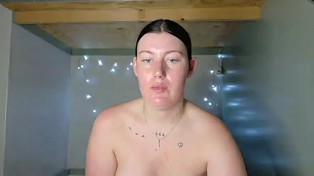 C1eopatra online show from 11.29.25