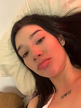 Ambar R0SSE online show from 02.17.25