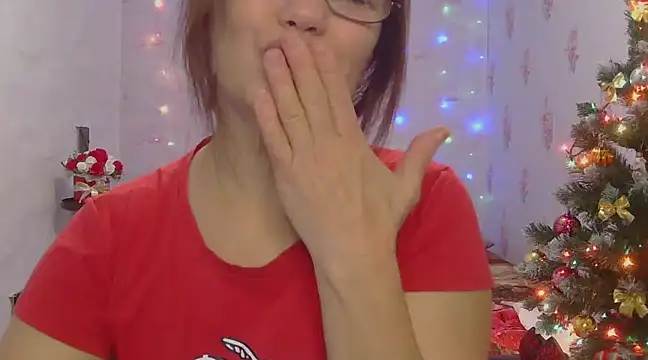 KittyyLaBeauty online show from 12.28.24