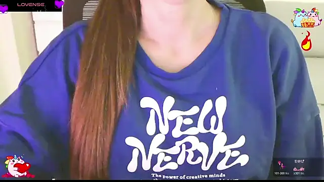 Snapshot of _Blue_Ruubyy_ chatting on 04.11.26 Blue Ruubyy online show from 04.11.26