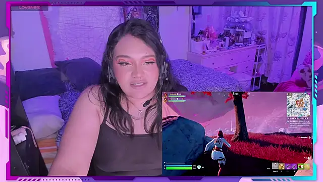 Snapshot of MegariaB chatting on 01.03.25 MegariaB online show from 01.03.25