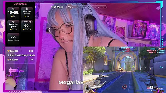 Snapshot of MegariaB chatting on 01.27.25 MegariaB online show from 01.27.25