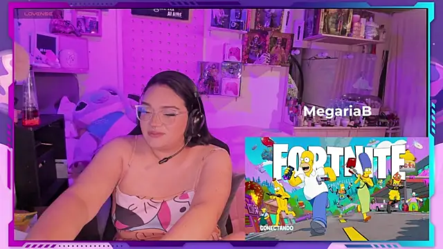 Snapshot of MegariaB chatting on 11.10.25 MegariaB online show from 11.10.25